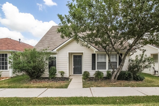 Building Photo - 9711 Farrell Dr