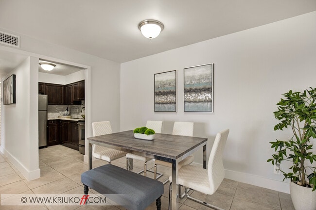 GROVE RESIDENCES