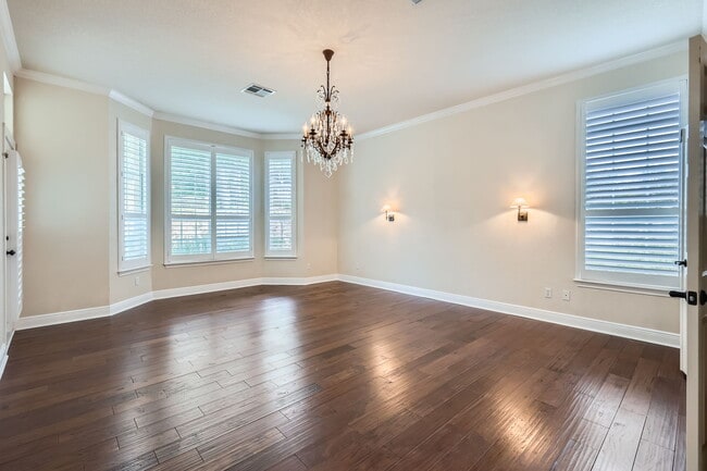 Photo - 2114 Cliffs Edge Dr