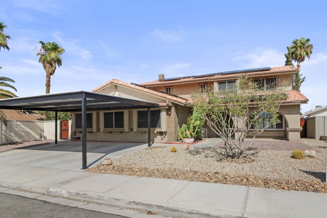 Photo - Welcome to your entertainers dream home!