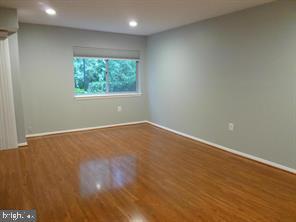 Building Photo - 5200 Crossfield Ct Unit 132