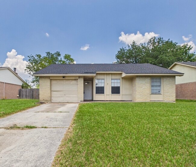 Building Photo - 9918 Peachridge Dr