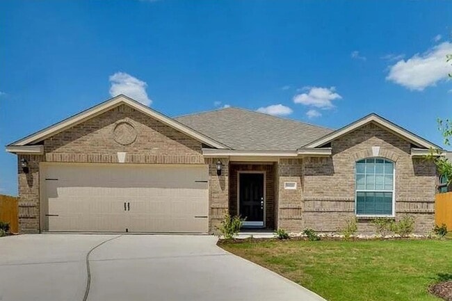 Building Photo - 1323 Chapman Dr