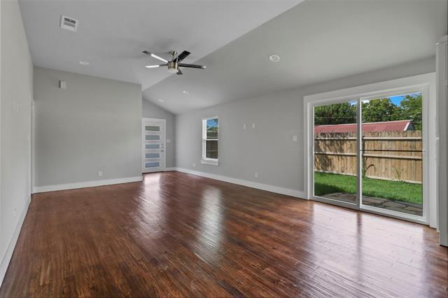 Photo - 1905 Gordon St