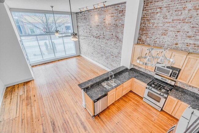 Building Photo - 310 S Main St Unit 101