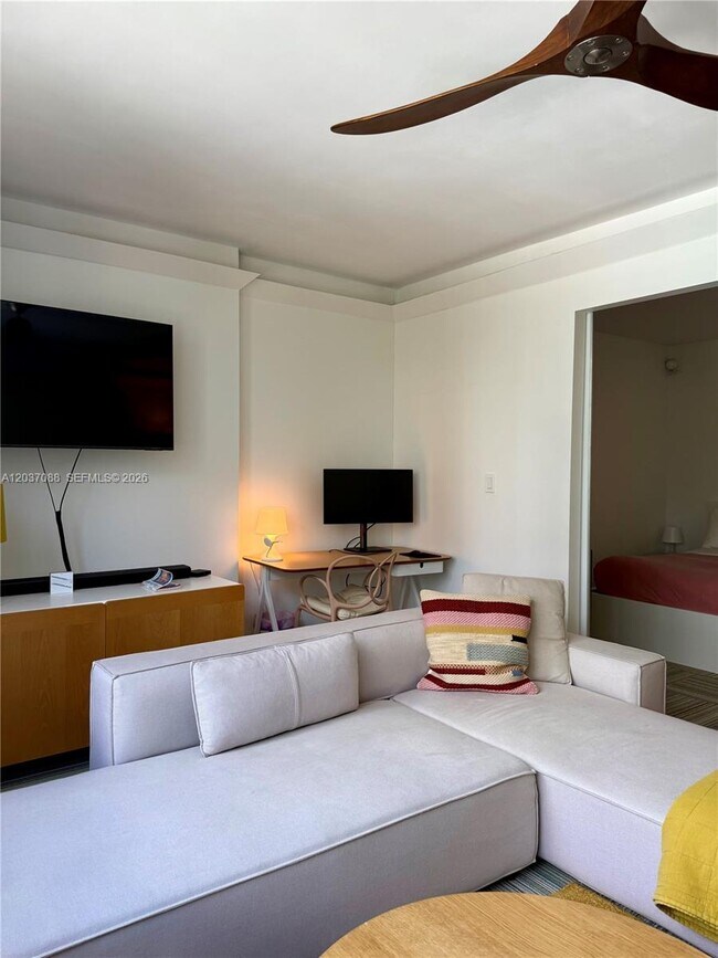 Photo - 2301 Collins Ave Unit 614