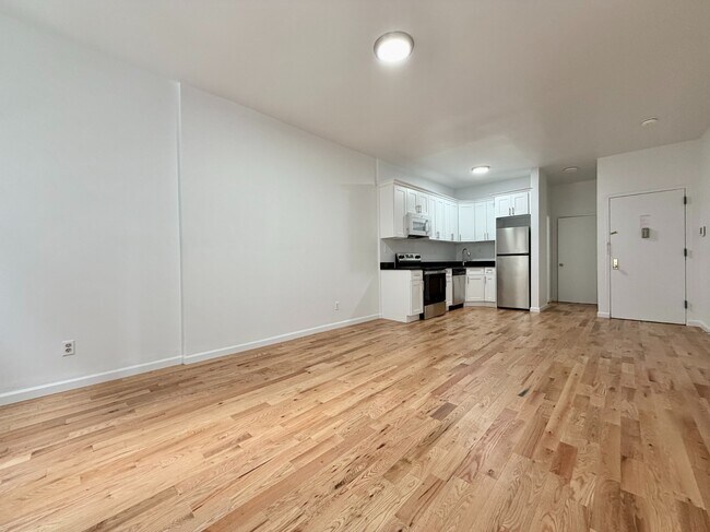 Photo - 346 W 52nd St Unit 3D