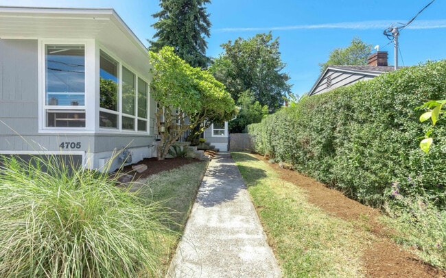 Photo - 4703 NE 22nd Ave