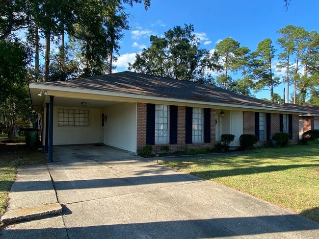 Building Photo - 1514 Lakewood Dr Rental