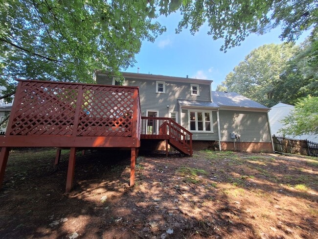 Photo - 212 Earle Ct