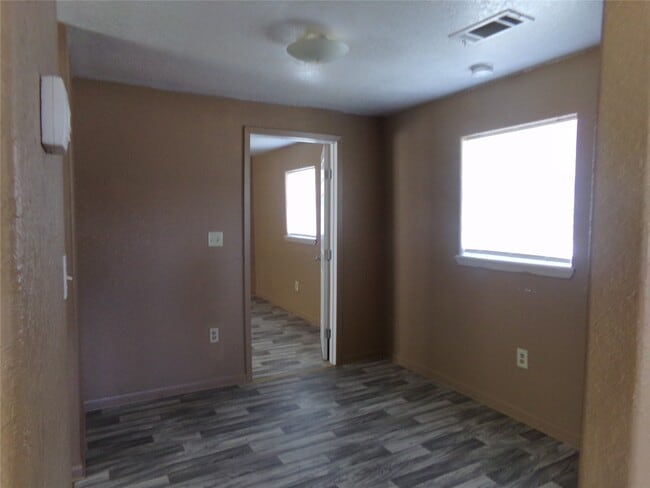 Photo - 310 S Avenue D