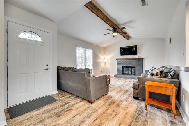 "Fully Furnished Charming 3-Bedroom Home in Pineville!"