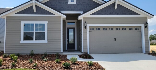 Building Photo - 3/2 with 2 car garage. Newer Construction home in Oakmont