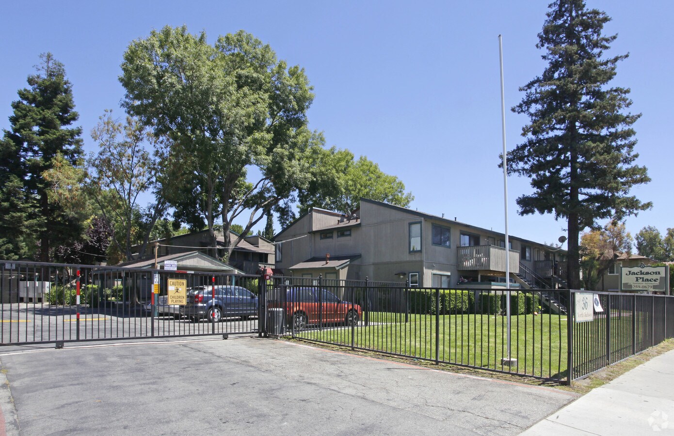 Jackson Place Apartments - Jackson Place Apartments