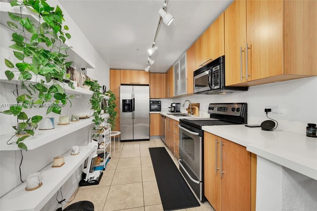 Photo - 7501 E Treasure Dr Condo Unit 4H
