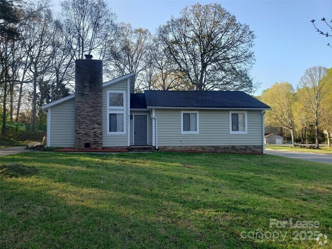 Building Photo - 8111 Marcus Ln Rental