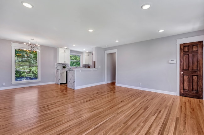 Photo - 1019 N Graycroft Ave