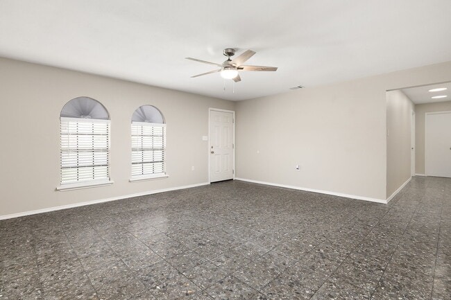 Photo - 5004 Oleander Dr