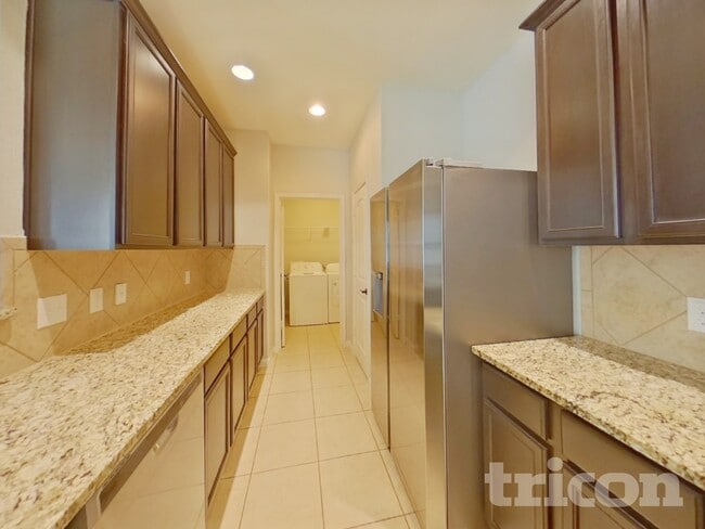 Photo - 1477 Treeta Trail