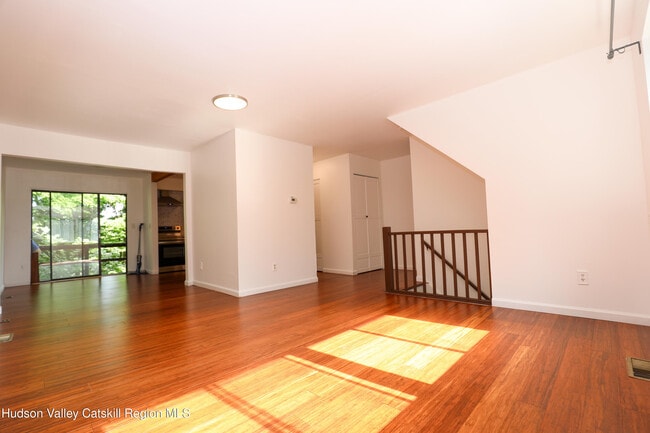 Photo - 259 Village Ct