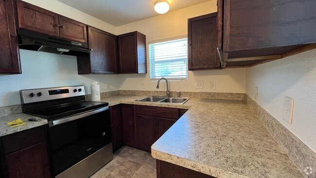 Building Photo - 716 - 718 N Cooper St Unit 1 Rental