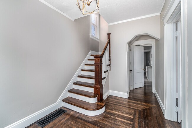 Photo - 2218 Scott St Unit 2