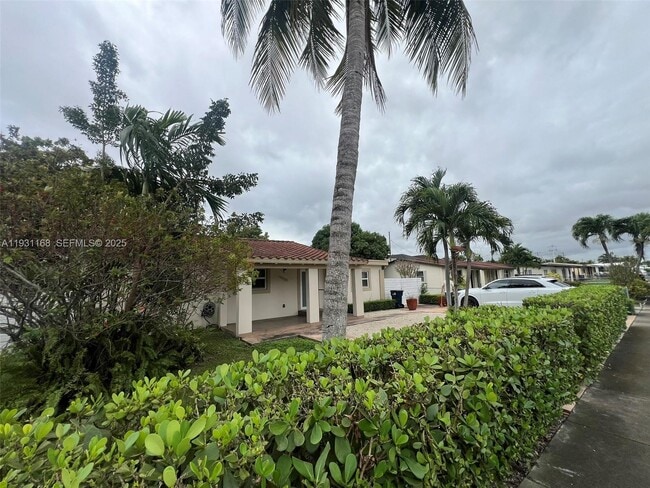 Photo - 9030 SW 40th Terrace