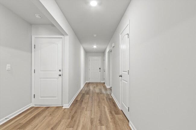 Photo - 10092 Anders Wy S E