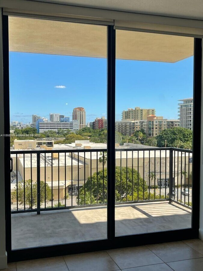 Photo - 1010 SW 2nd Ave Condo Unit 1005