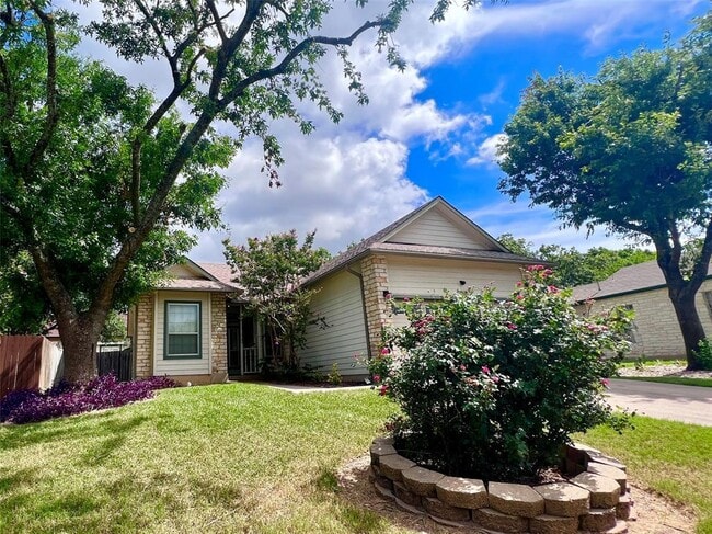 Photo - 2016 Castle View Dr House