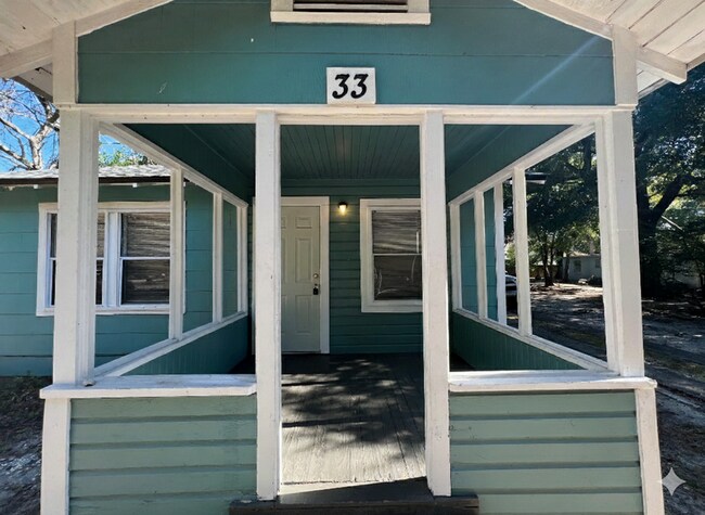 Photo - 33 Magnolia Ave SE