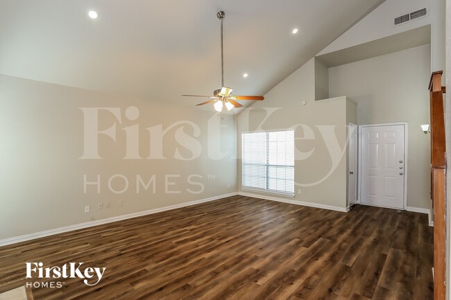 Photo - 2416 Sutton Dr