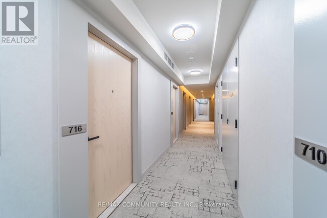 Photo - 195 Commerce St Unit 716