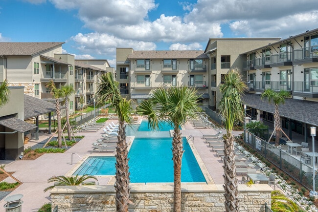 Photo - Citadel at Lookout