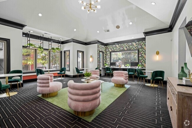 Leasing Office & Clubroom