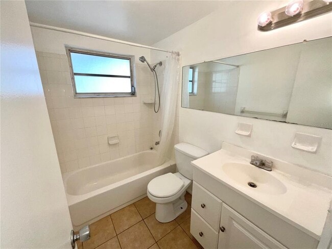 Photo - 5829 Embay Ave