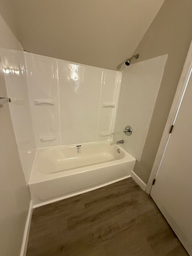 Photo - 2612 Stanton Ave Unidad 3