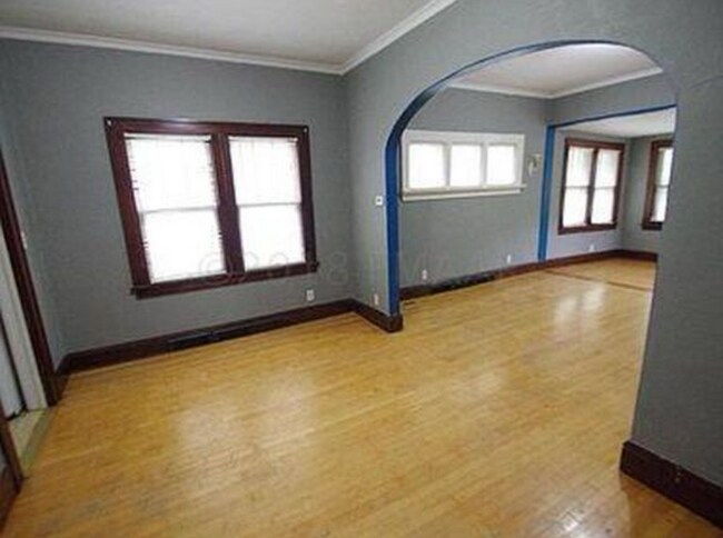 Photo - 510 7th Ave S