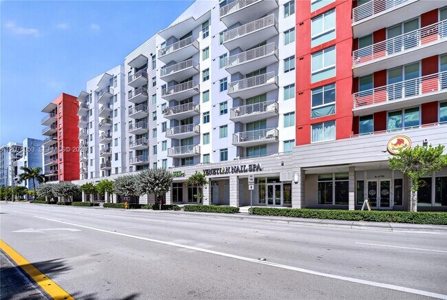 Building Photo - 7875 NW 107th Ave Unit 614