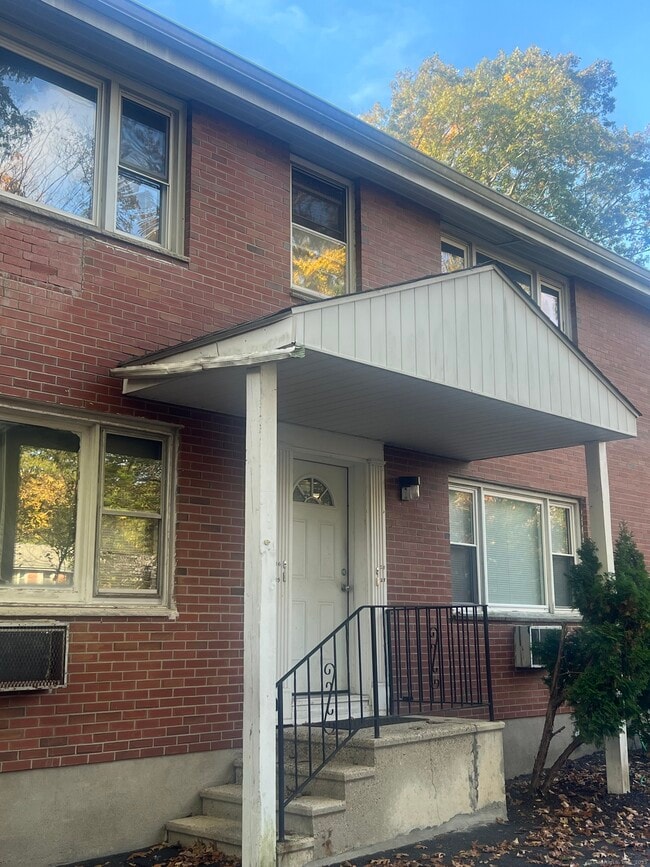 Photo - 56 Wakelee Ave Unit APT 26