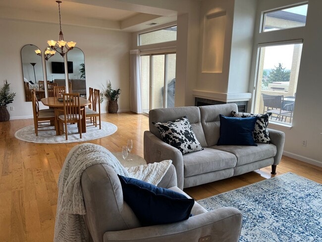 Photo - **SKYLINE CONDO - SOUTHWEST RENO**