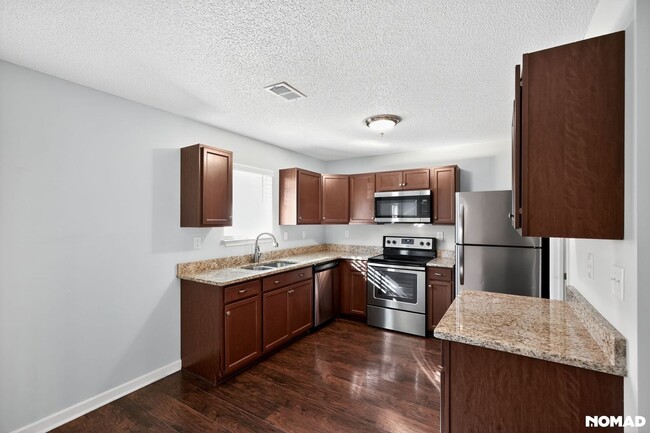 Photo - 38 Princeton Glen Ct