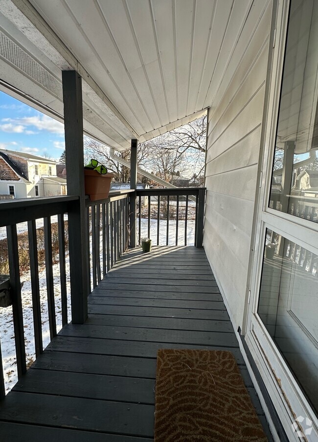 Building Photo - Penn St. Unit 1192 1/2 Rental