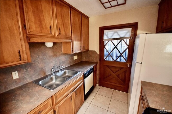 Photo - 9 Norma Ln Unidad 1