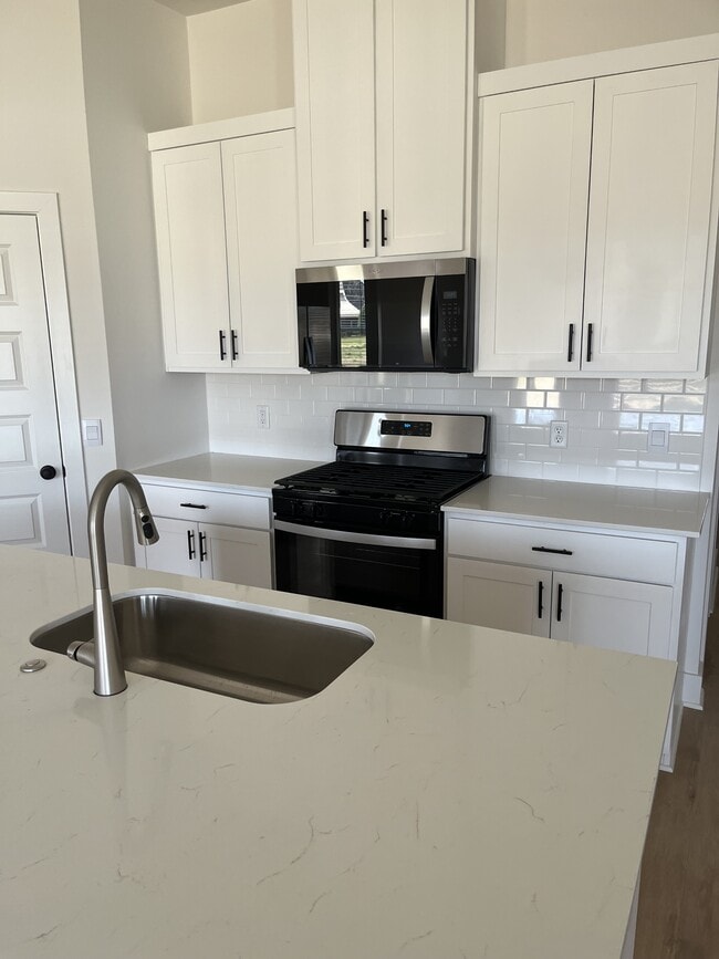 Photo - 464 W Gosling Isle