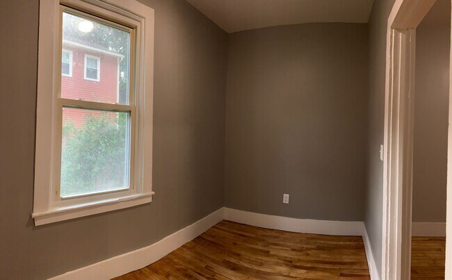 Photo - 117 Ashmont St Unidad 1