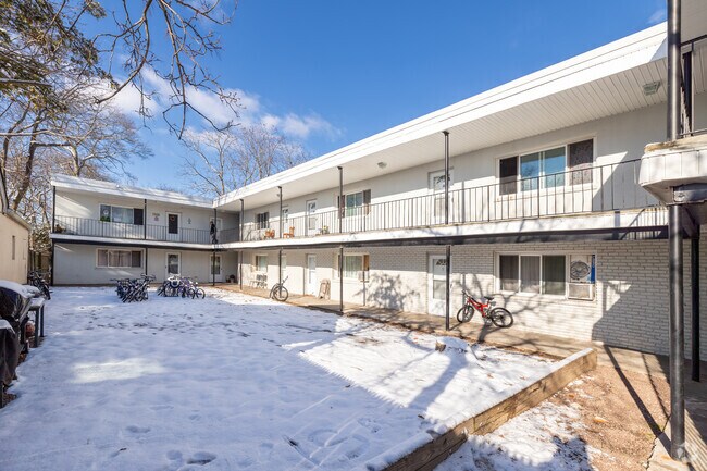 Photo - 360 Larkfield Rd