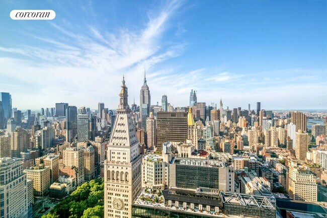 Photo - 45 E 22nd St