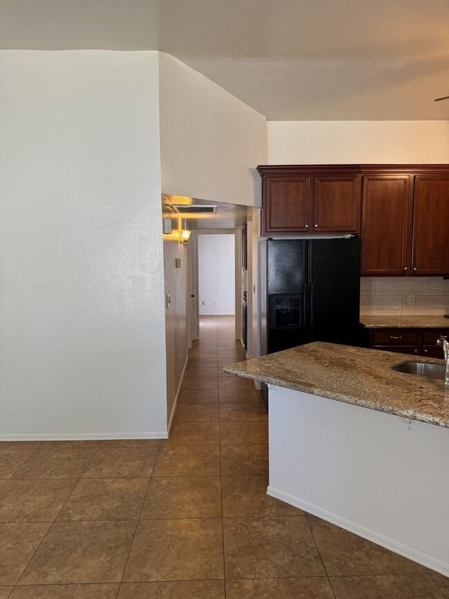 Photo - 2+ Mesa Rental