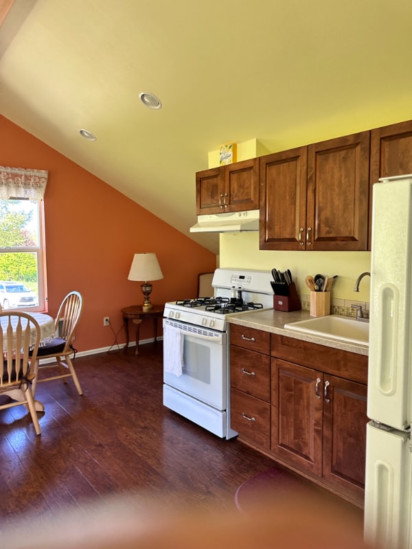 Photo - 3282 Happy Valley Rd